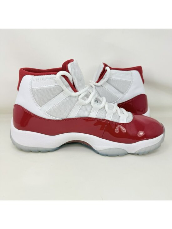 Nike Air Jordan 11 Cherry Retro Shoes Red White 2022 Men’s Size 11.5